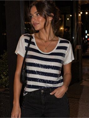 H&M Cream & Navy Striped Sequin Front Short Sleeve Tee Shirt XS
